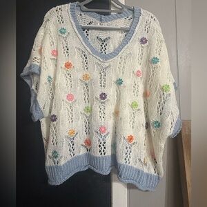 POL Women's V-Neck Sweater with Floral Accents